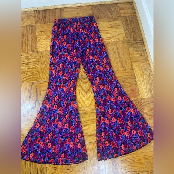 Wild Fable Floral High-Rise Plisse Flare multi colored pants size  S - Picture 3 of 6